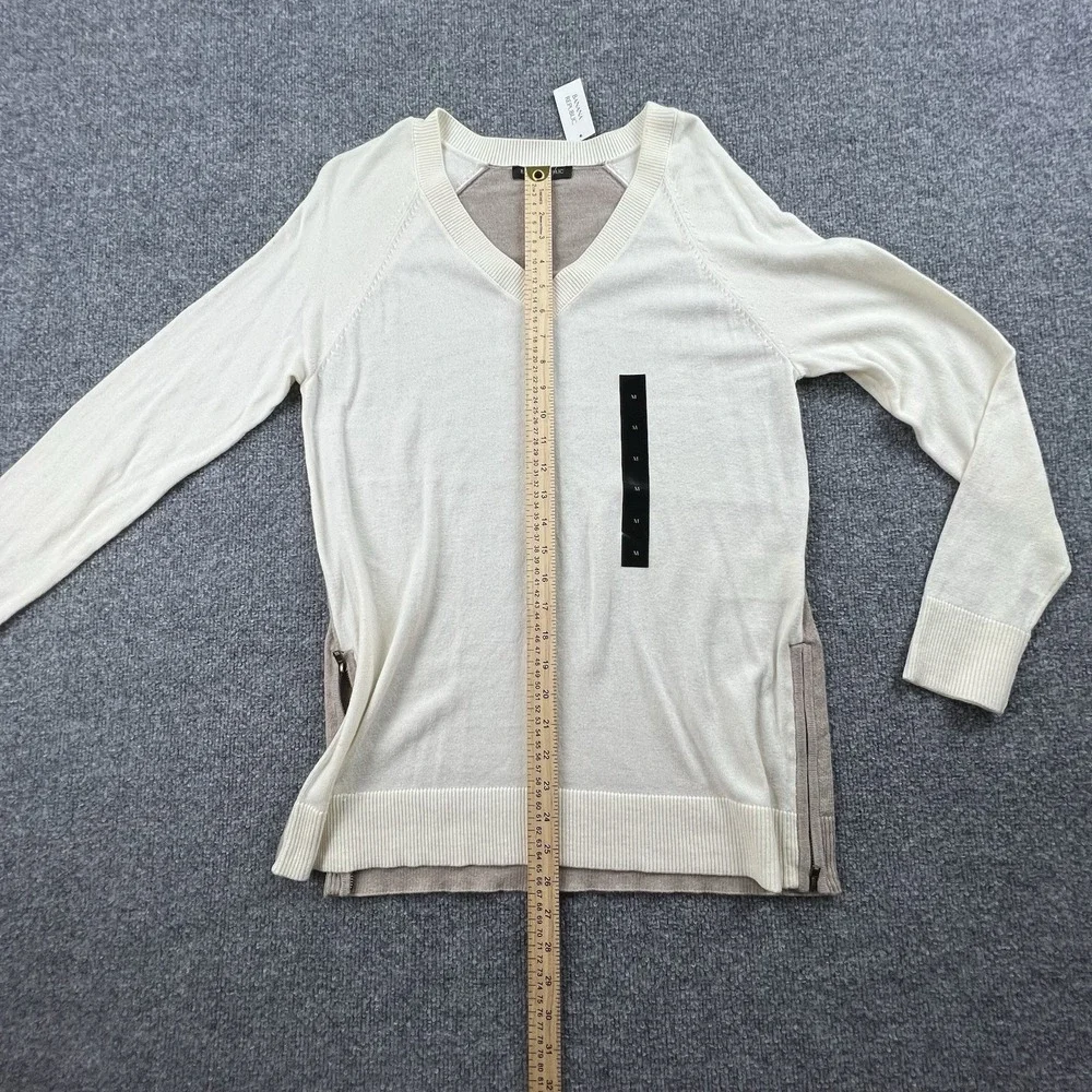 NWT Banana Republic Women's M V-Neck Sweater Cream Taupe Side Zip Hem Pullover - Picture 7 of 9